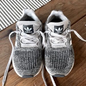 Boys adidas tennis shoes